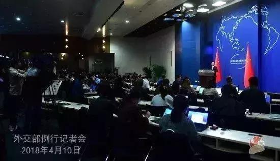 湖北的国际“朋友圈”大揭秘！德甲联赛上挂起海报：“拜仁慕尼黑欢迎潜江”……