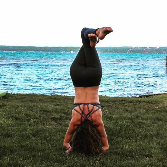 每天坚持40分钟瑜伽效果,瑜伽改善圆肩驼背站立的最佳动作