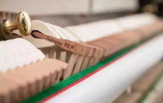 梅雨天气钢琴防潮管一直开着吗,阴雨天会对钢琴有什么影响