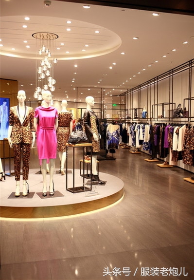 经营外贸服装店的经验与选址,开一个网红服装店要怎么选址