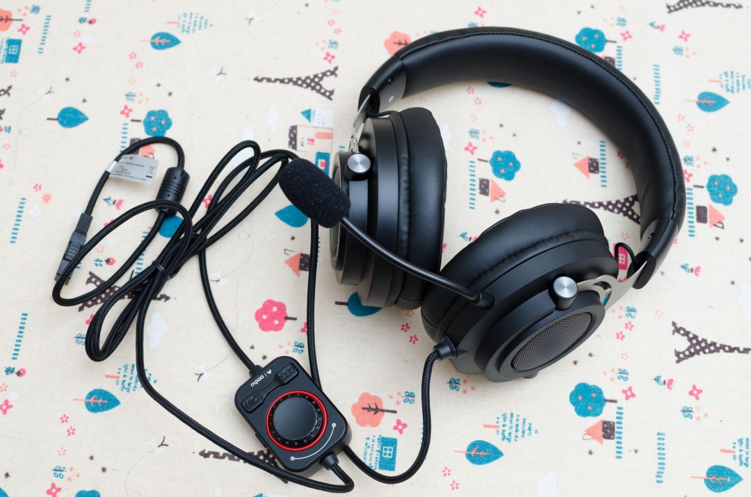 雷柏rapoovh300耳机怎么样,雷柏vh200炫光游戏耳机上手评测