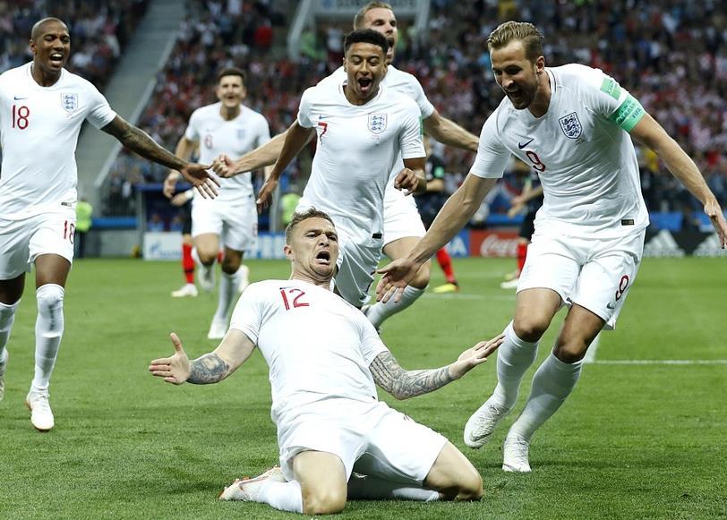贝氏弧线英格兰惊险晋级世界杯,贝氏弧线拯救英格兰