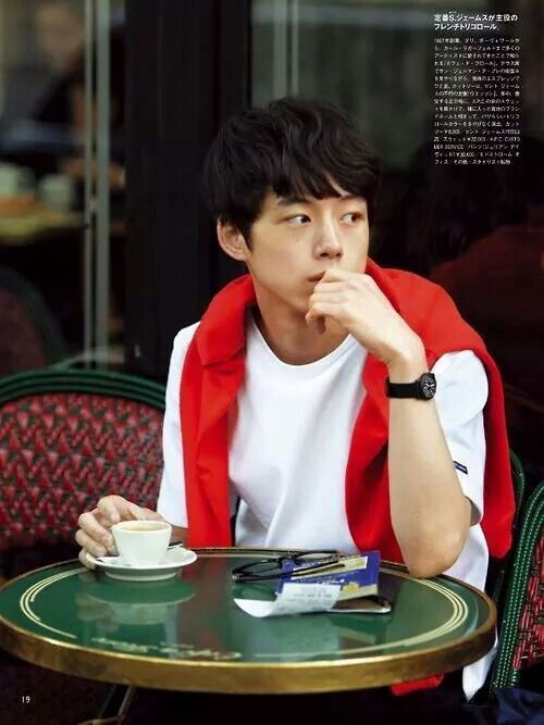 男生海边拍照如何摆pose,双人男生拍照pose姿势大全