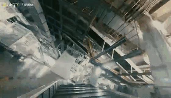 我们的行李是怎么上飞机的,飞机上的行李是怎么上去的