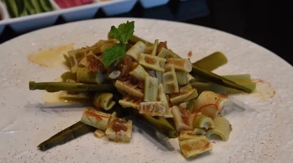 在空调房吃饭还是觉得热？因为还差了这道让你从嘴凉到心的菜