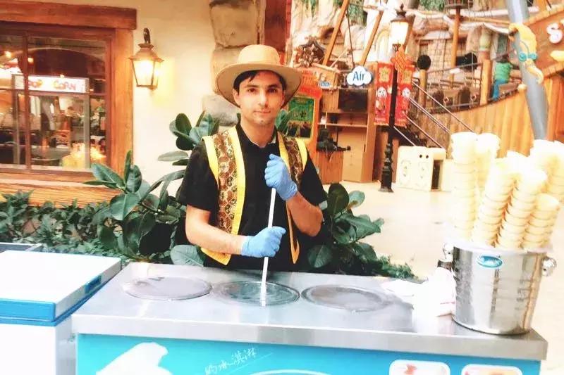 义乌：“世界超市”里的生意人｜原点重访浙商创业地标