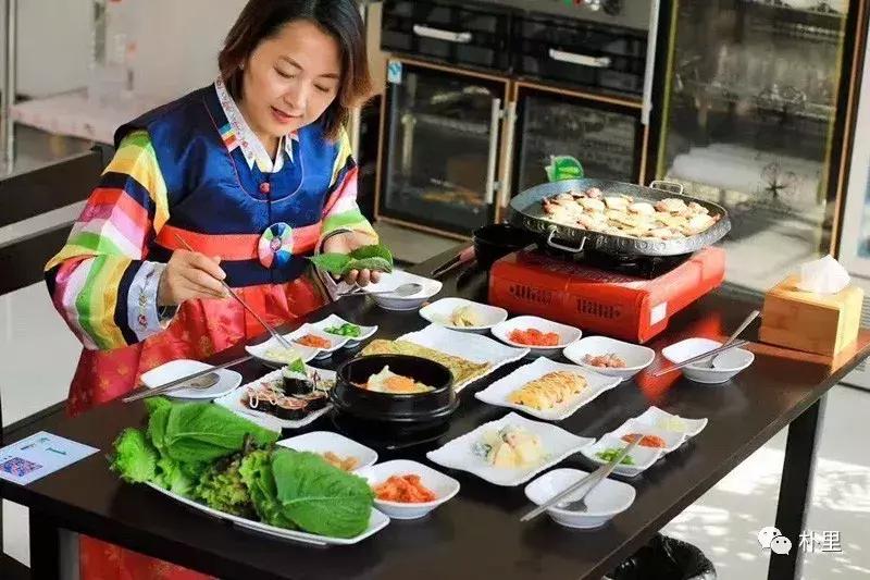 这个韩国欧巴11年前来西安，盖农场当农夫，还娶主播做媳妇儿