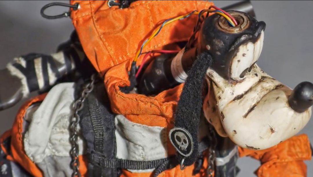 迪士尼“硬核武装风”手办，米奇手持斧头，唐老鸭“电锯惊魂”！