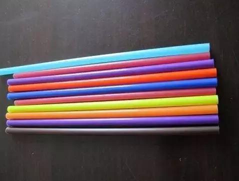 星巴克2020年取消吸管的意义,星巴克什么时候换的纸吸管