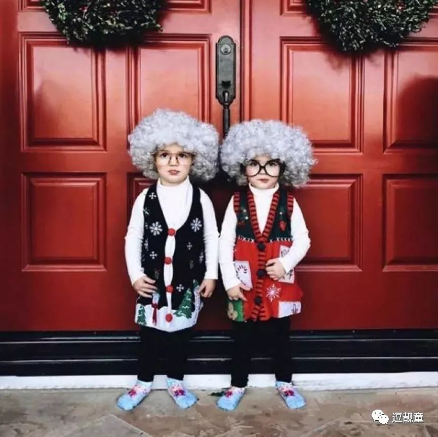 把自己装扮起来假装很酷,把自己打扮得酷一点