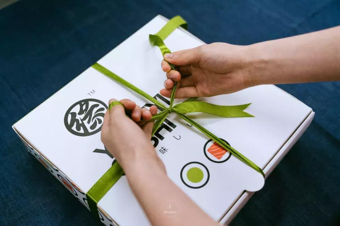 现在最火的网红寿司专门店,最近很火的网红寿司店