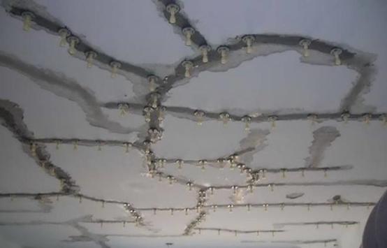 一文搞定楼板裂缝问题，能不能用胶水粘？