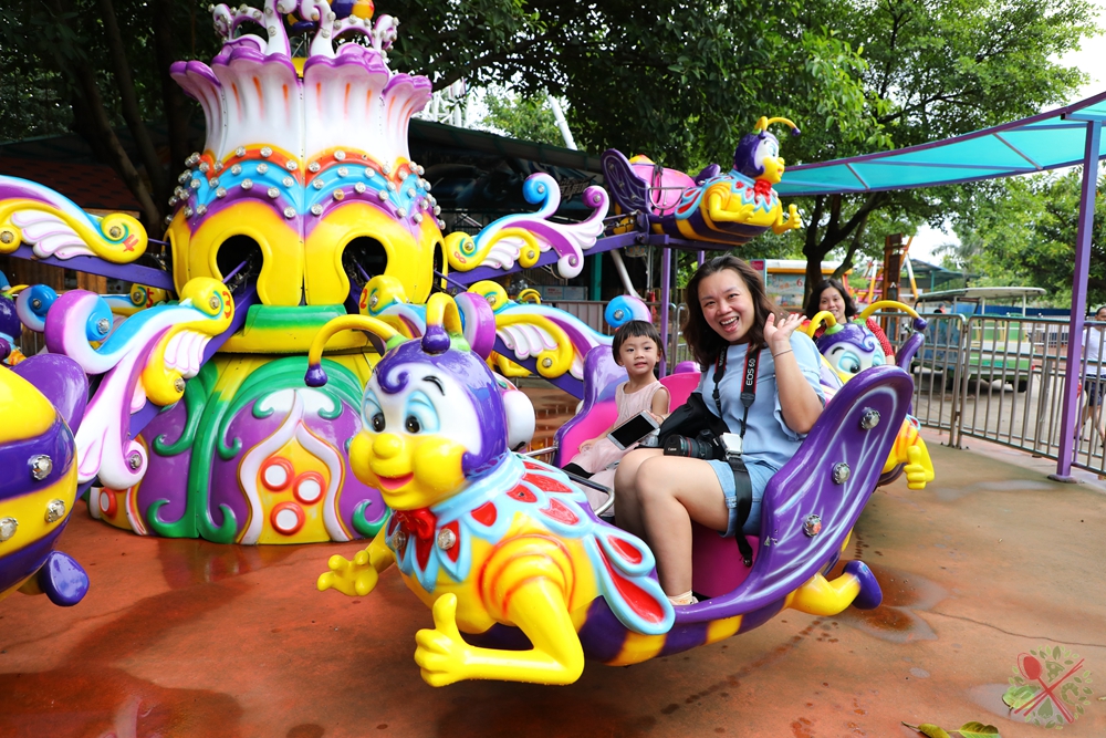 暑假带孩子逛公园,带孩子玩跳楼