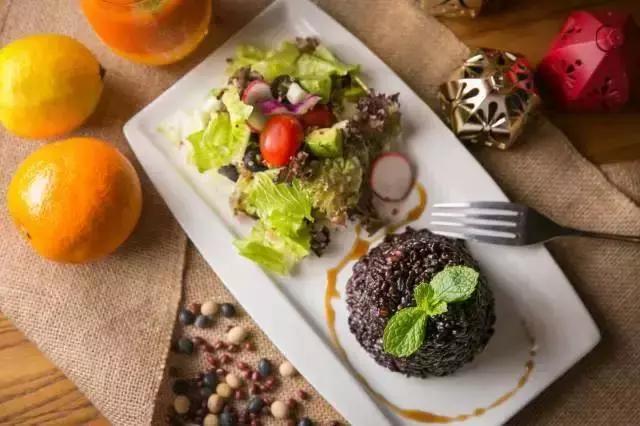 10个真实创业故事,100个创业的故事