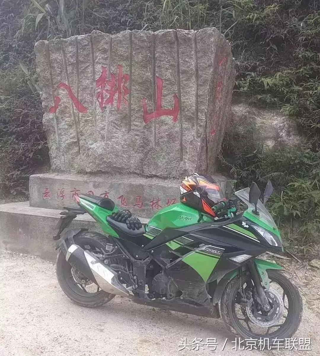 摩友旅途美景,摩友们感受骑行的独特魅力