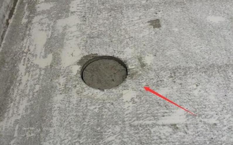 打错的空调洞口封堵最佳方法,空调孔打错了可以堵上重新打吗