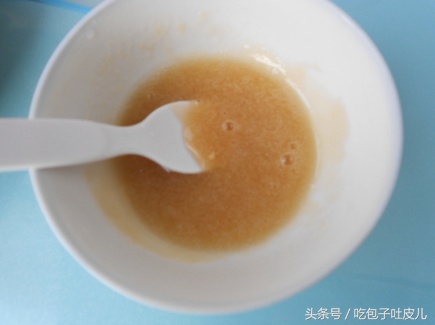 自己做欧洲杯足球蛋糕,世界杯足球面包做法