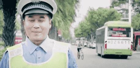 总有人在偷偷爱着你第一集,总有人在偷偷爱着你