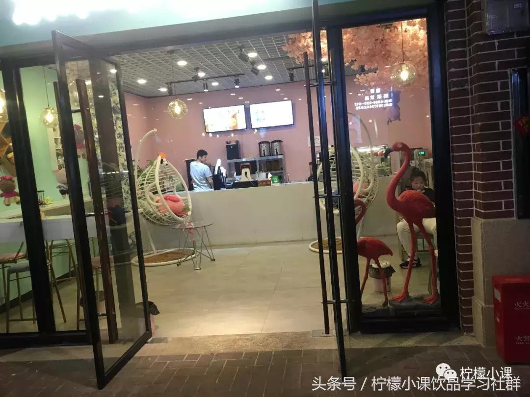 开饮品店到底赚不赚钱,饮品店的暴利模式