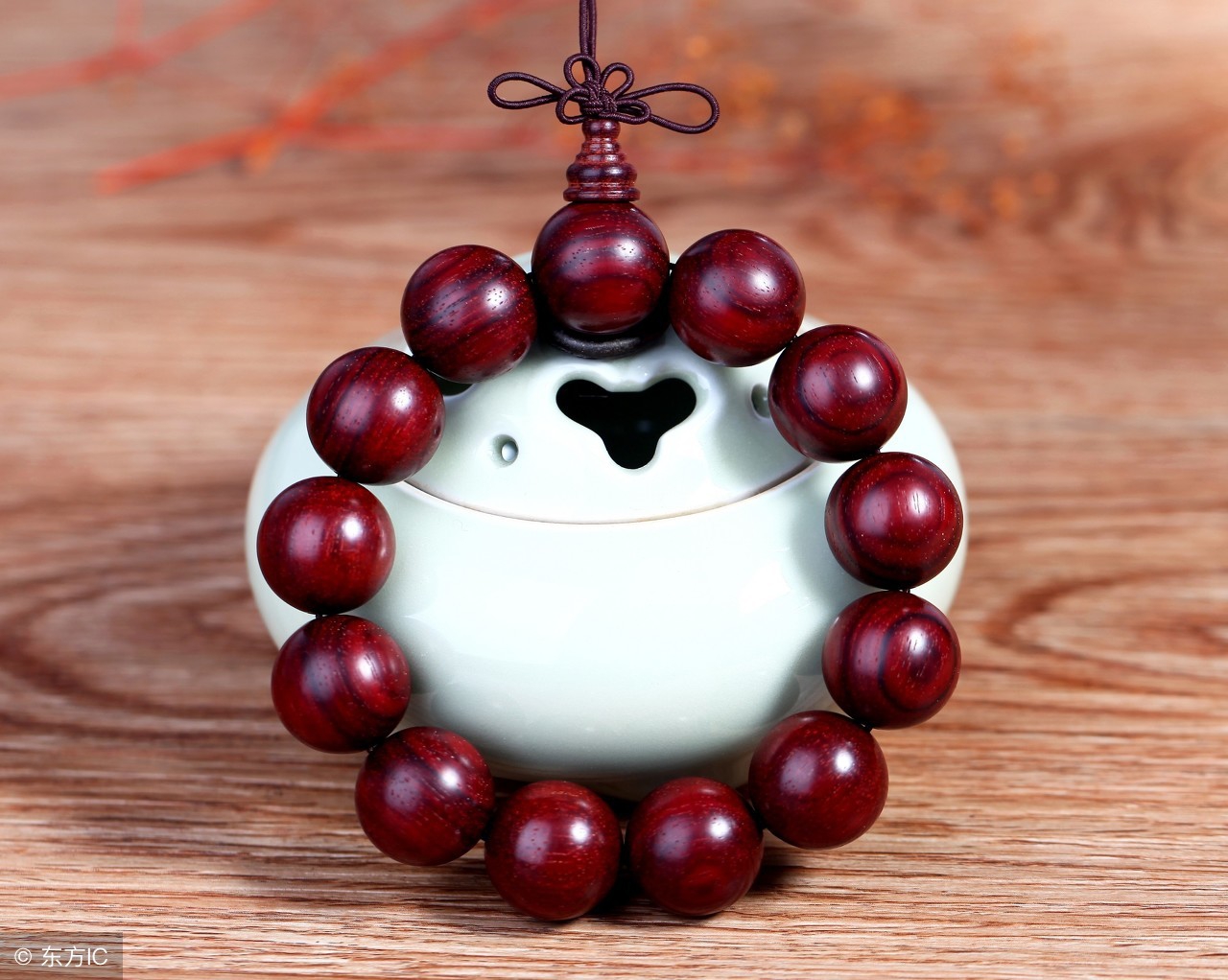 什么木质手串不开裂,橄榄核手串开裂修复小妙招