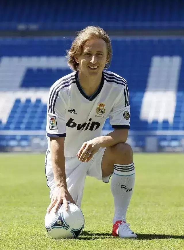 这个从战火中走来的世界杯MVP，用努力赢得了全世界的尊重