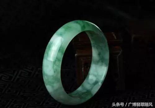 花青种和油青种哪个好,翡翠的花青种和油青种怎么分