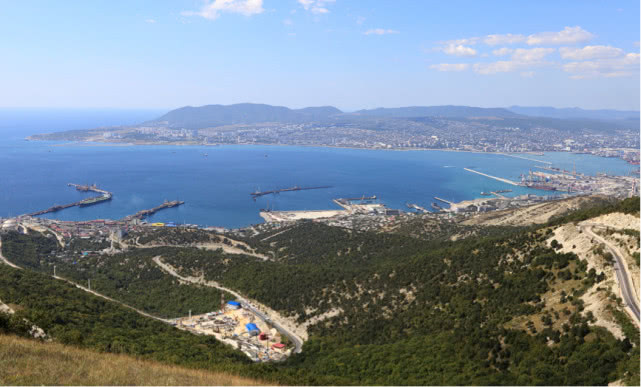 俄罗斯唯一一艘航母叫什么名字,我国买了几艘外国航母