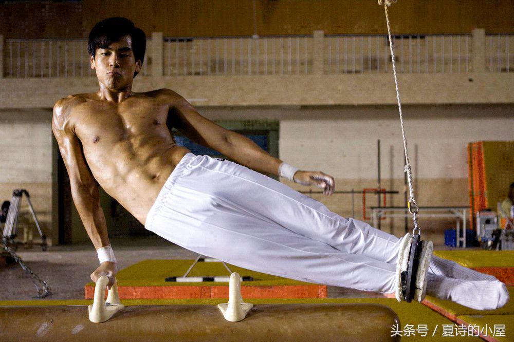 彭于晏全裸戏：谁能控制好肉体，谁就控制了人生