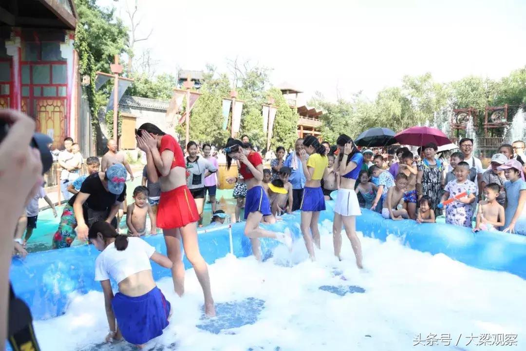 足球宝贝啤酒节,世界杯足球宝贝现场表演