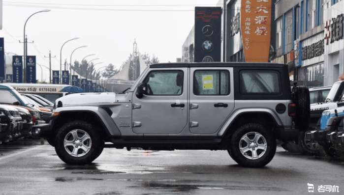 越野能力大g出色还是普拉多出色,普拉多陆巡越野性能