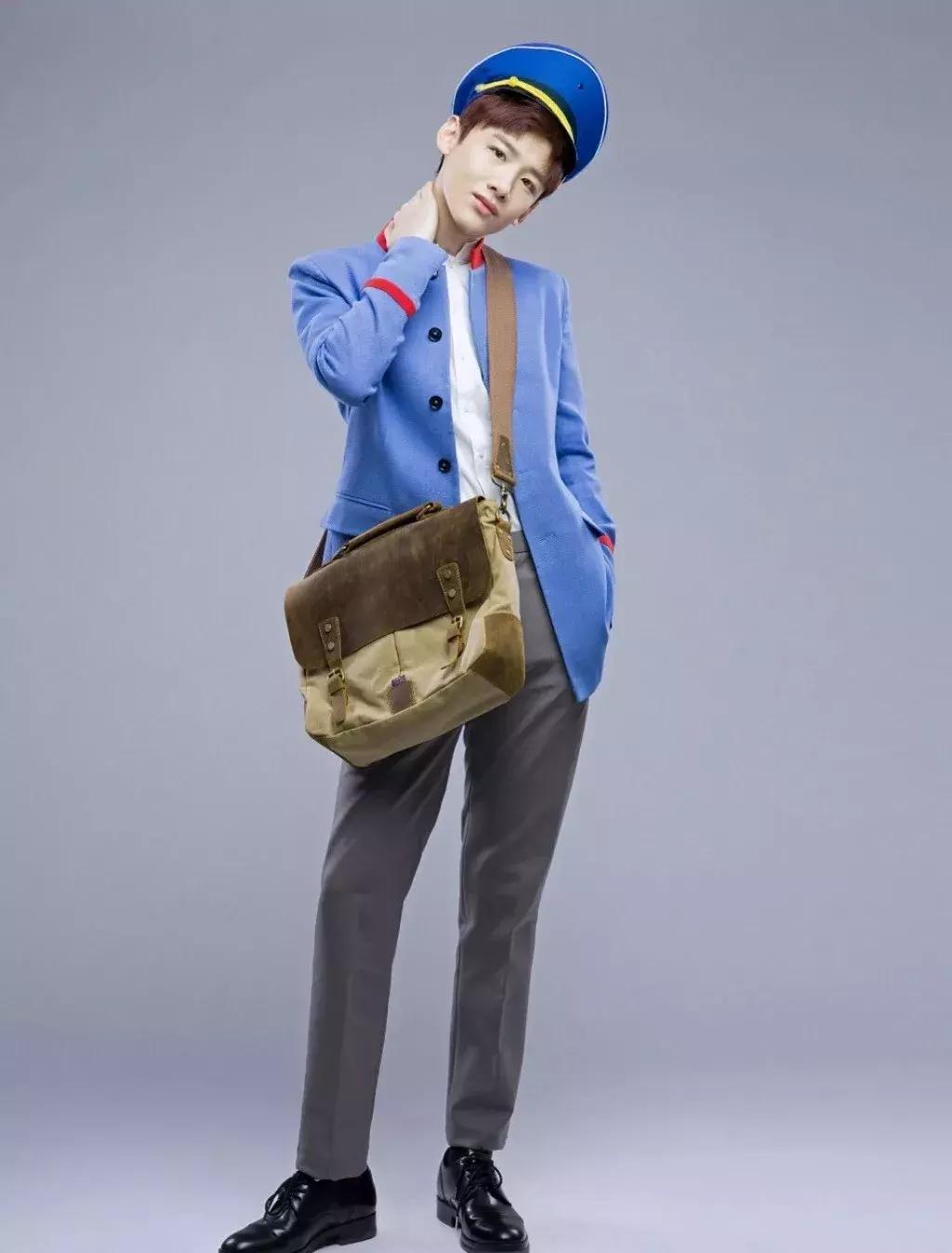 面对镜头不自然怎么克服,拍照怎么让自己更有镜头感