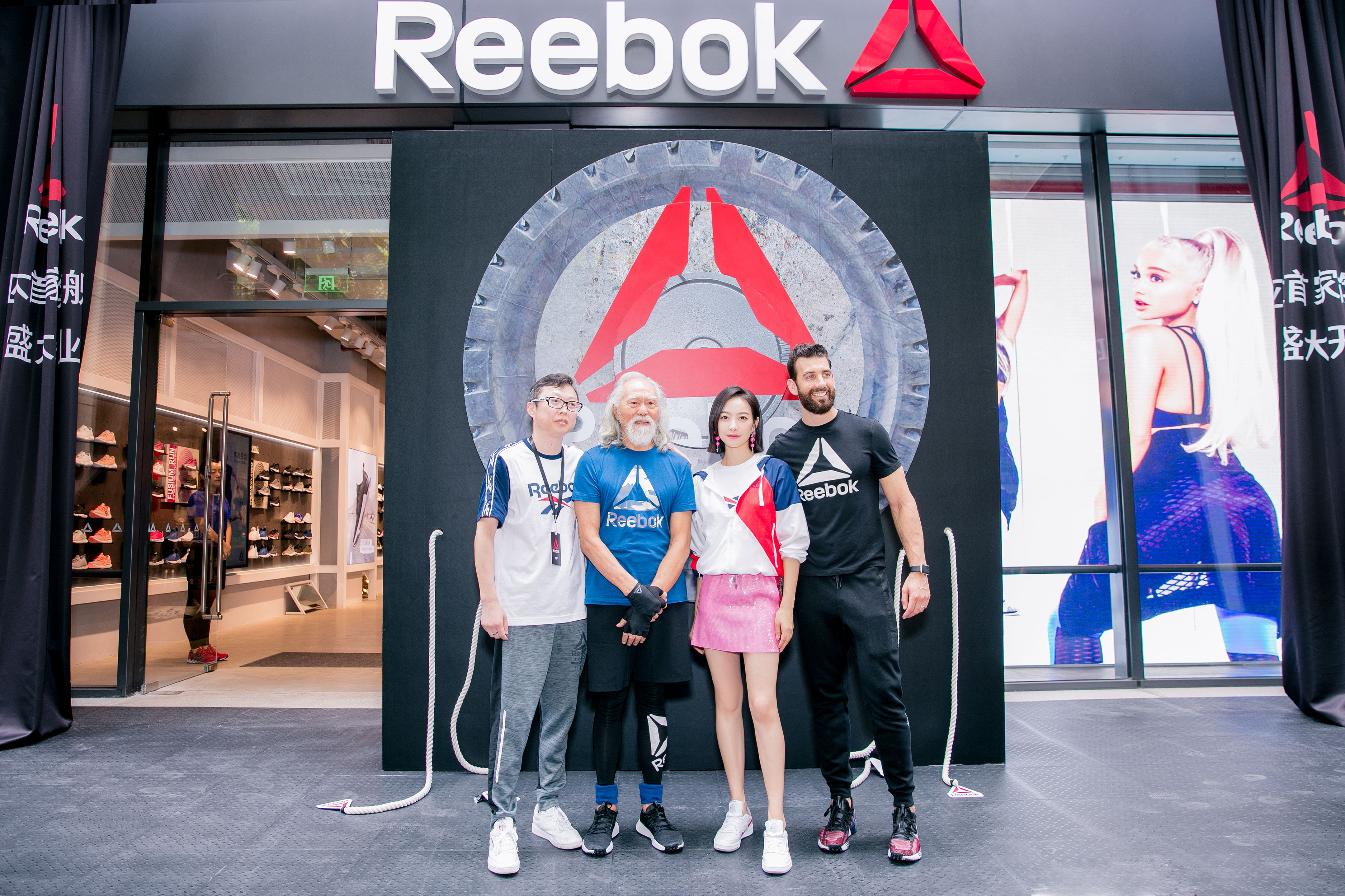 把健身房开到零售店，锐步在中国的翻身仗怎么打？｜专访