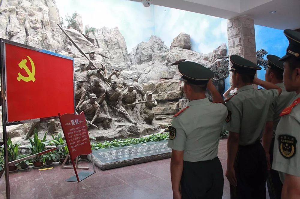 绿色军营场景,绿色军营的风景线