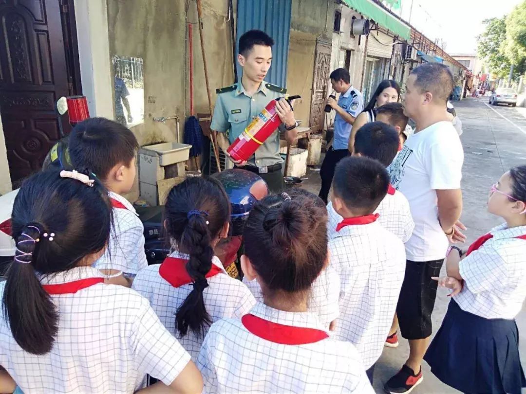 简讯视频每日要闻,简讯今日要闻