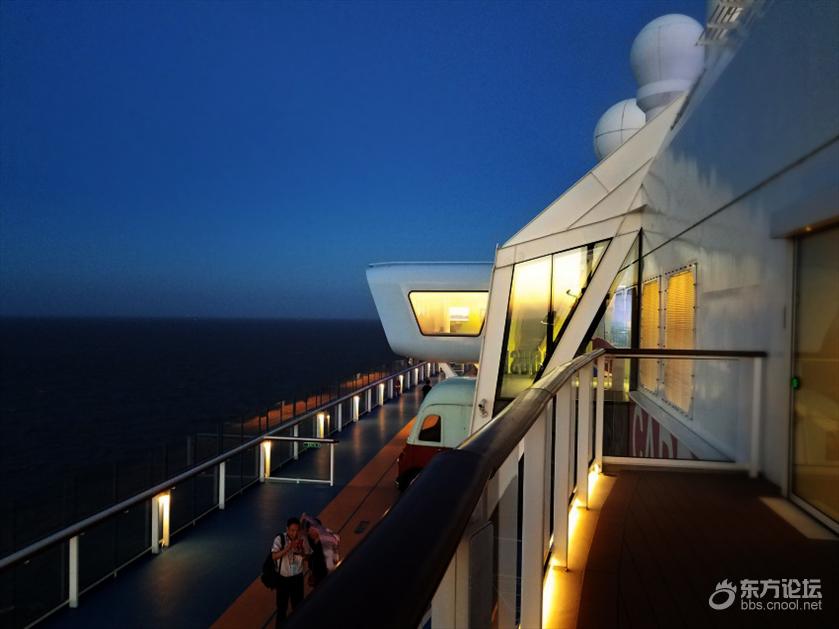 皇家加勒比游轮量子号游记,坐海洋量子号游轮旅游攻略