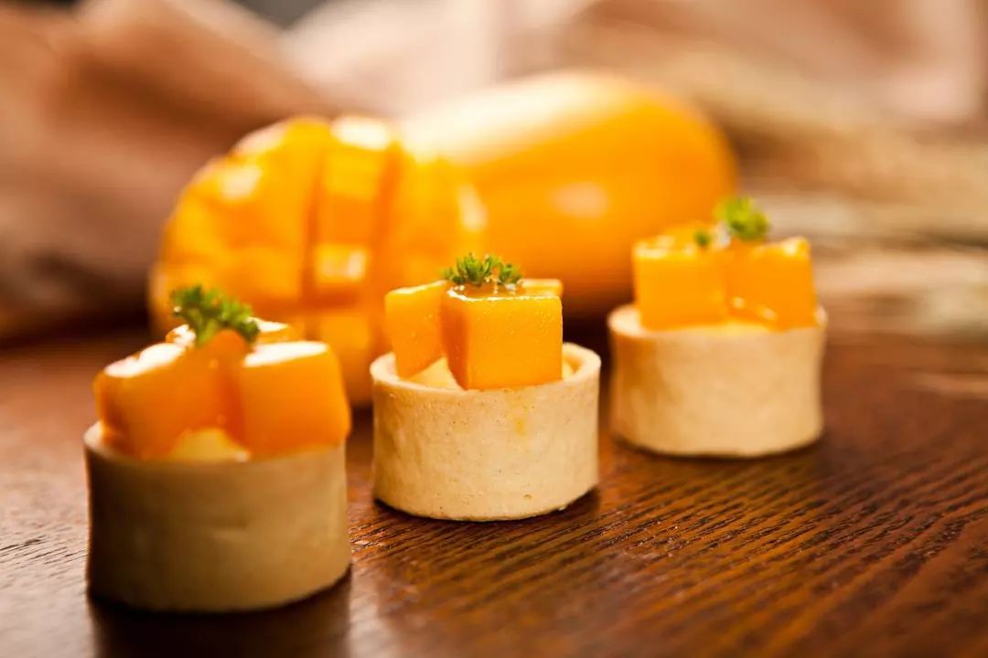 最新长沙美食推荐必吃,长沙美食攻略本地人带你吃遍全城