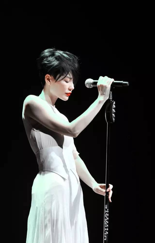 翻唱英语的经典歌曲推荐,十首最好听的歌翻唱英文歌