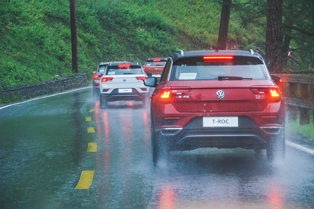 领克02丰田chr,丰田c-hr2020款领先版试驾