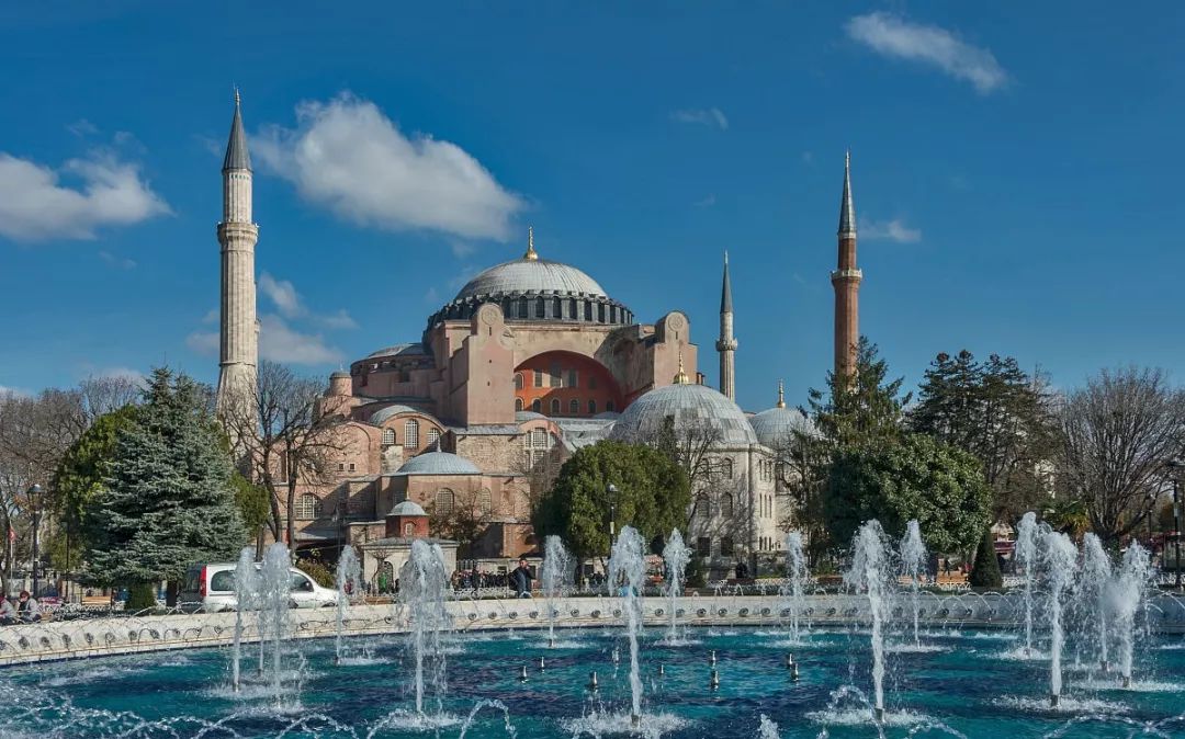 为什么叫圣索菲亚教堂,哈尔滨圣索菲亚教堂名字由来