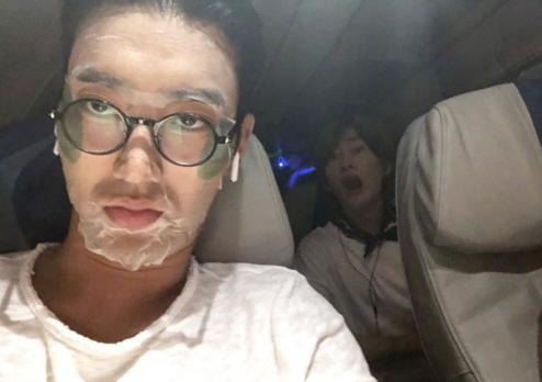 superjunior新曲mv,superjunior和elf哪个好看