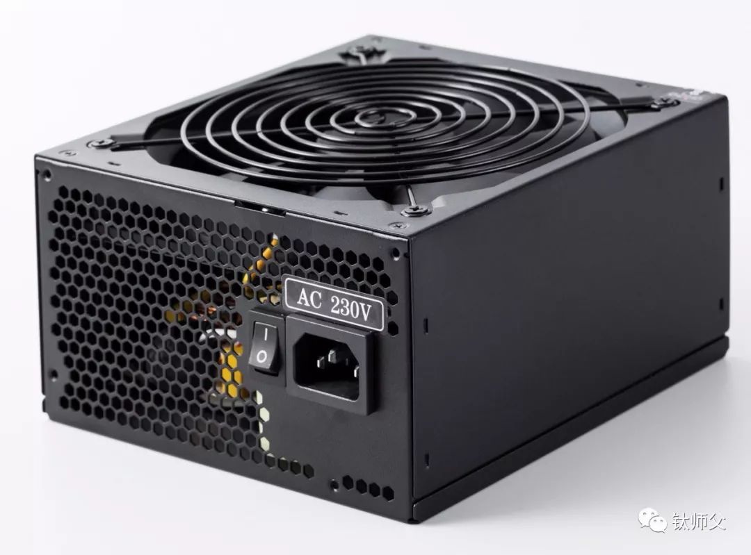 爱国者月光宝盒t20装机图解,爱国者月光宝盒t20机箱背板怎么卸