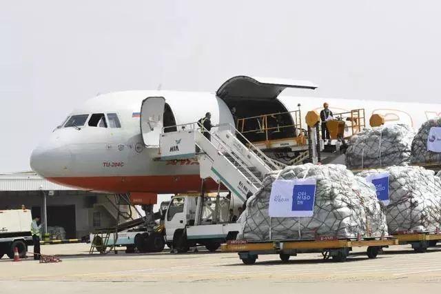 从顺丰到菜鸟，洋女婿“爆改”俄罗斯邮政