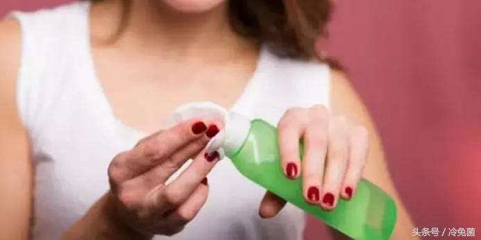 夏季脸干燥起皮怎么办,脸干燥起皮怎么办夏天