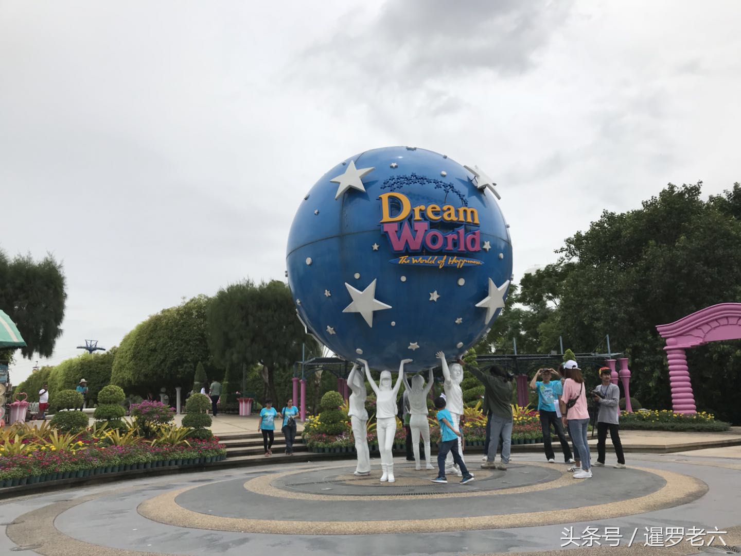 泰国迪士尼幻多奇乐园,泰国迪士尼乐园门票多少钱