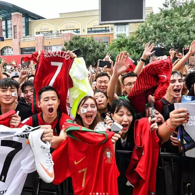 c罗为什么那么受女生欢迎,c罗为什么受中国喜欢