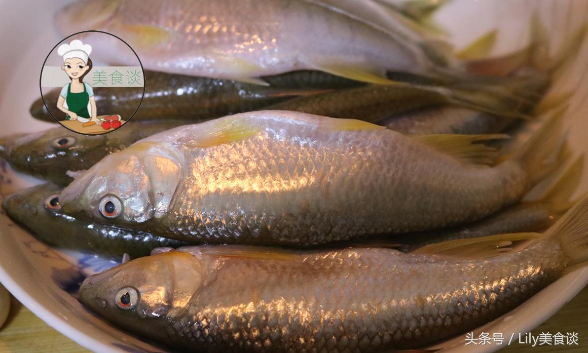 煎鱼不粘锅的技巧怎样煎鱼好吃呢,煎鱼入味又不破皮全靠这招