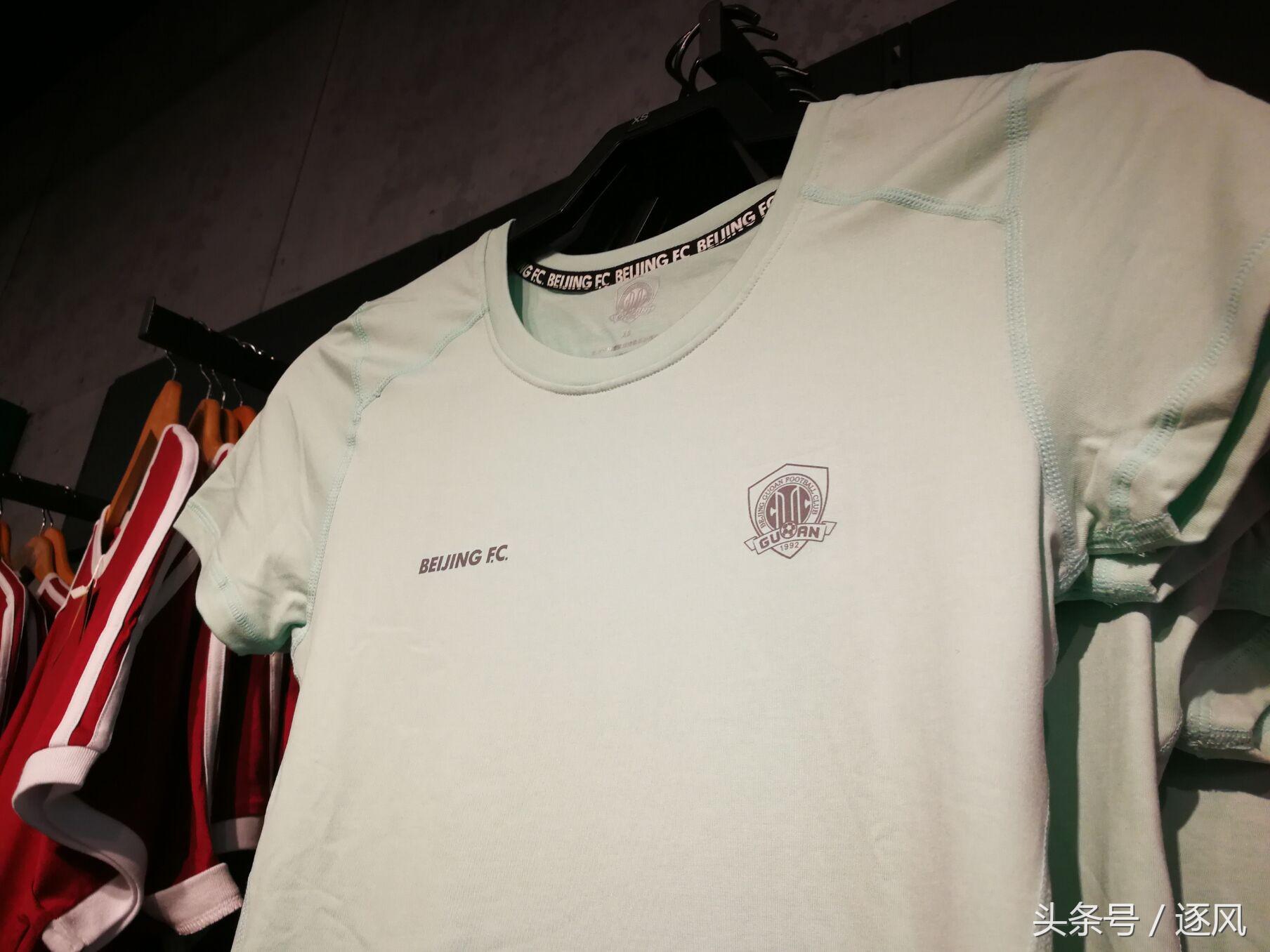 耐克下架商品直播,耐克专卖店撤店清仓