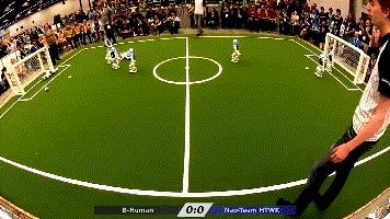 机器人也在踢世界杯？中国团队还夺冠了？！