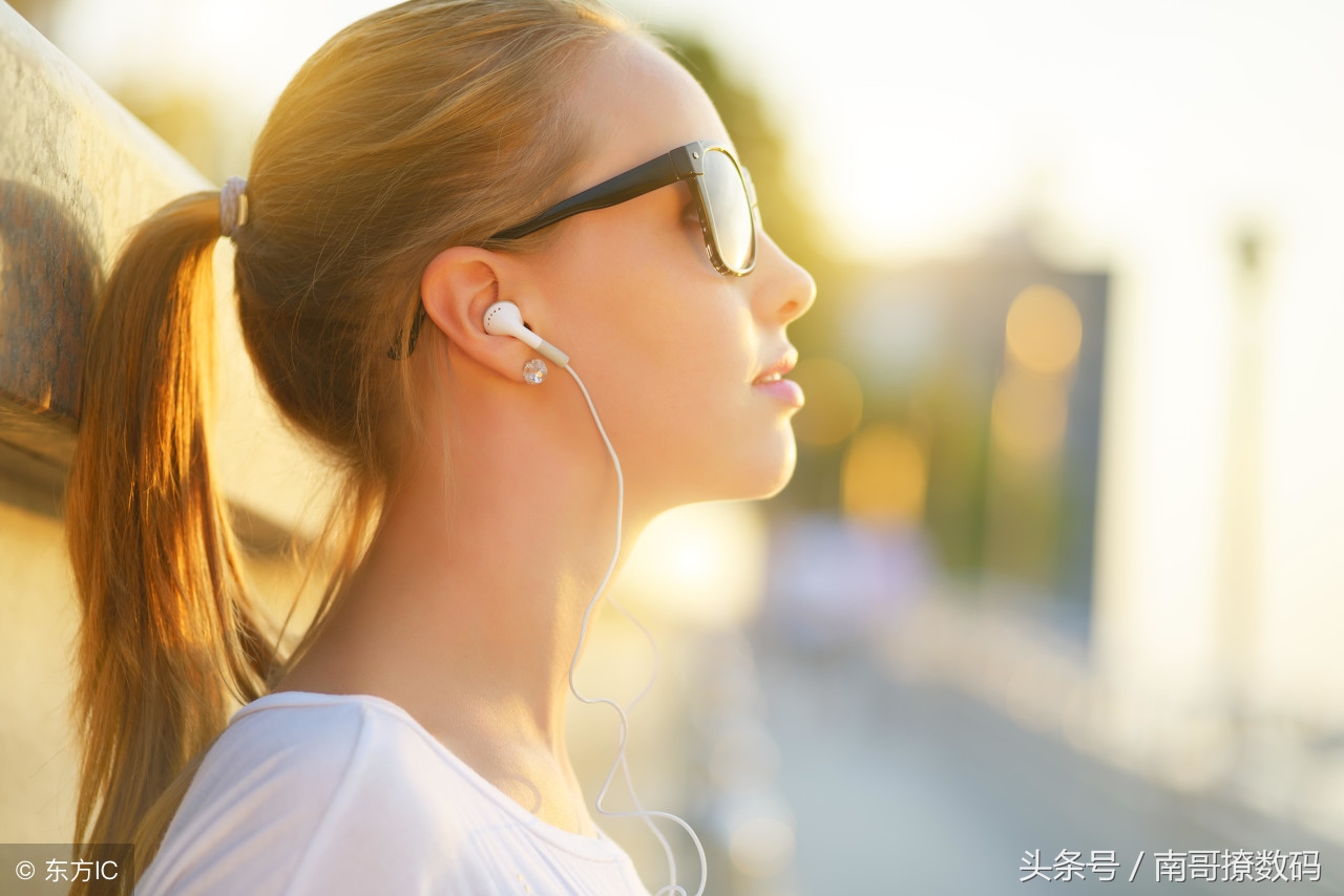 为什么耳机要区分左右？想不到这里面有这么大学问