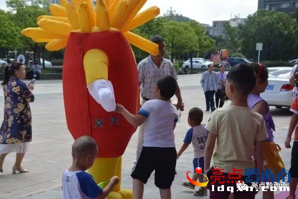 兴义汇金购物中心美食广场在哪里 (兴义市汇金购物中心)